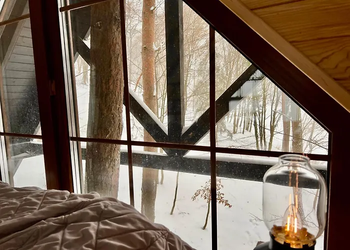 Na Skraju Lasu Domek na Drzewie&Glamping
